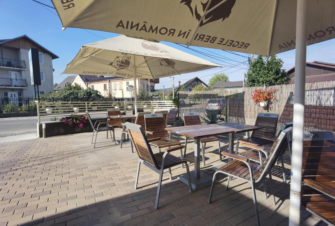 Pensiunea Prestige House Curtea De Arges Bagian luar foto