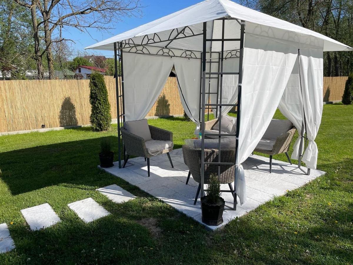 Pensiunea Prestige House Curtea De Arges Bagian luar foto